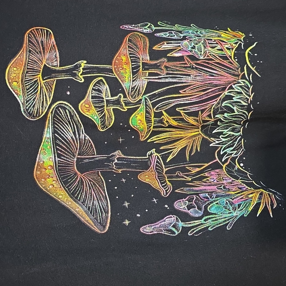 Rising International‎ Mushroom Graphic T-Shirt Black Cotton Mens Medium New